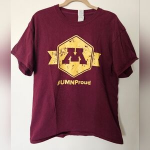 University Of Minnesota College Of Science & Engineering T Shirt NWOT